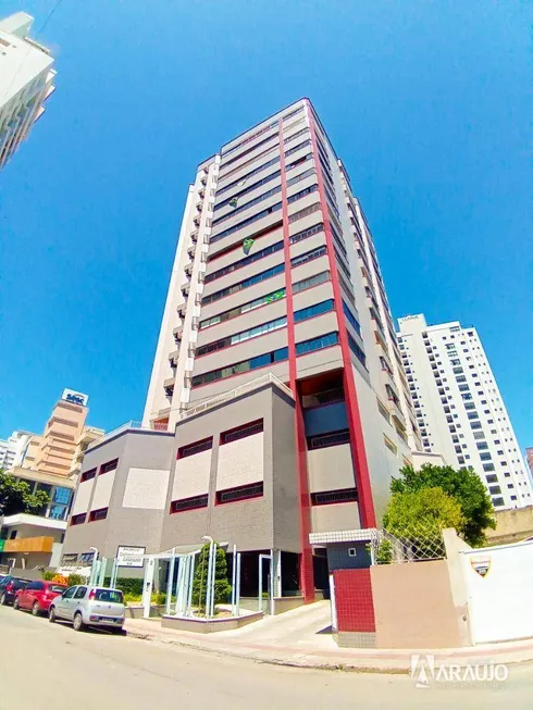 Foto 1 de Apartamento com 2 Quartos à venda, 210m² em Centro, Itajaí