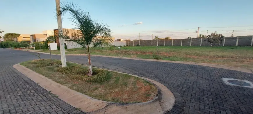 Foto 1 de Lote/Terreno à venda, 515m² em Jardim Botânico, Uberlândia