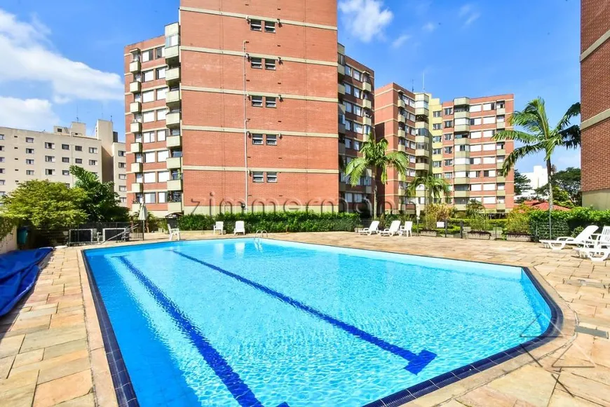 Foto 1 de Apartamento com 3 Quartos à venda, 100m² em Jardim Guedala, São Paulo