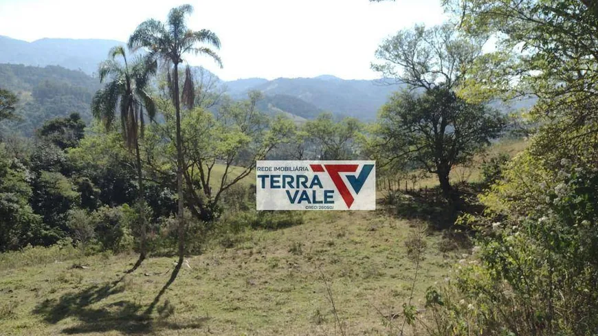 Foto 1 de Lote/Terreno à venda, 44800m² em , 