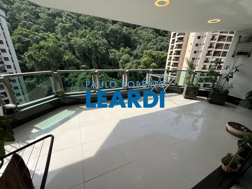 Foto 1 de Apartamento com 3 Quartos à venda, 186m² em Barra Funda, Guarujá