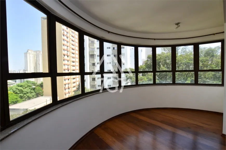 Foto 1 de Apartamento com 4 Quartos à venda, 280m² em Campo Belo, São Paulo