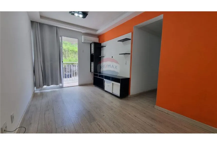 Foto 1 de Apartamento com 3 Quartos à venda, 75m² em Colubandê, São Gonçalo