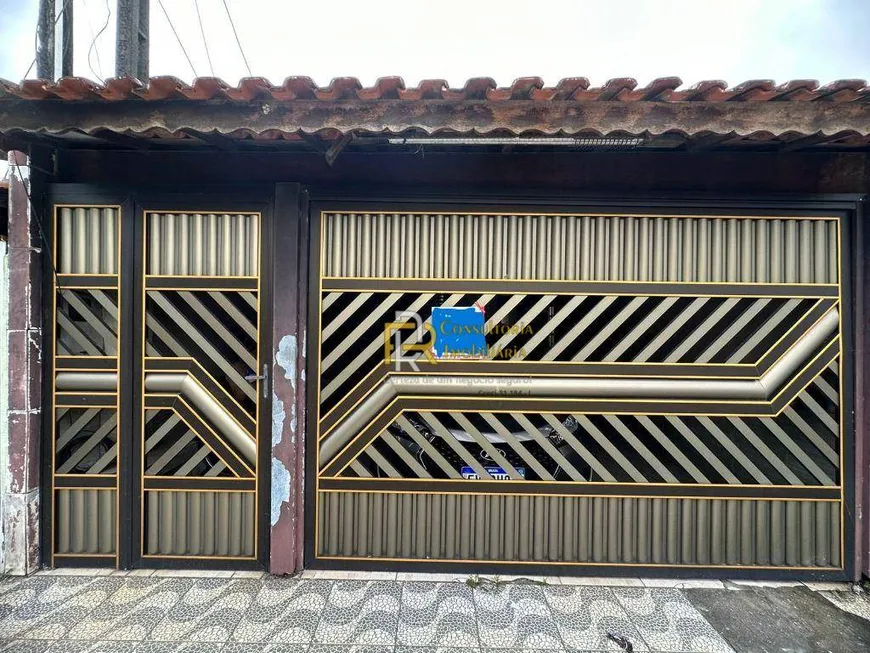 Foto 1 de Casa com 2 Quartos à venda, 125m² em Maracanã, Praia Grande