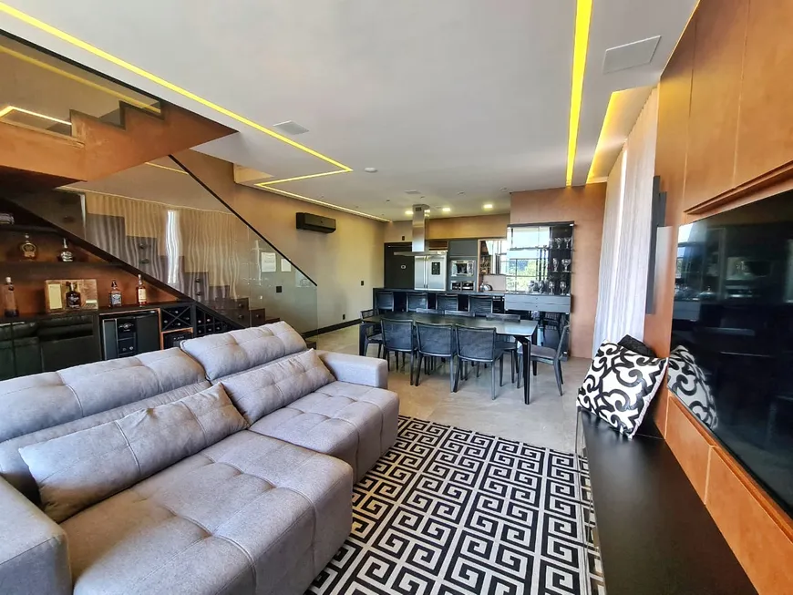 Foto 1 de Apartamento com 3 Quartos à venda, 158m² em Centro, Orleans