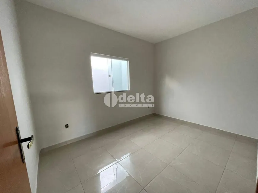 Foto 1 de Casa com 2 Quartos à venda, 76m² em Jardim Sucupira, Uberlândia