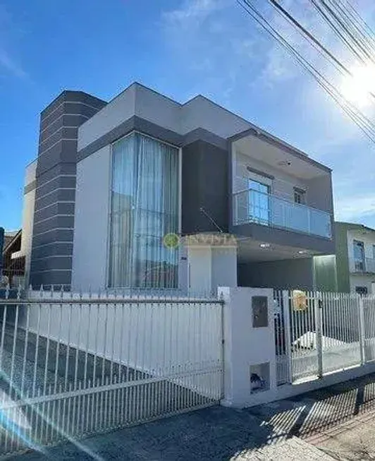 Foto 1 de Casa com 3 Quartos à venda, 220m² em Praia Comprida, São José