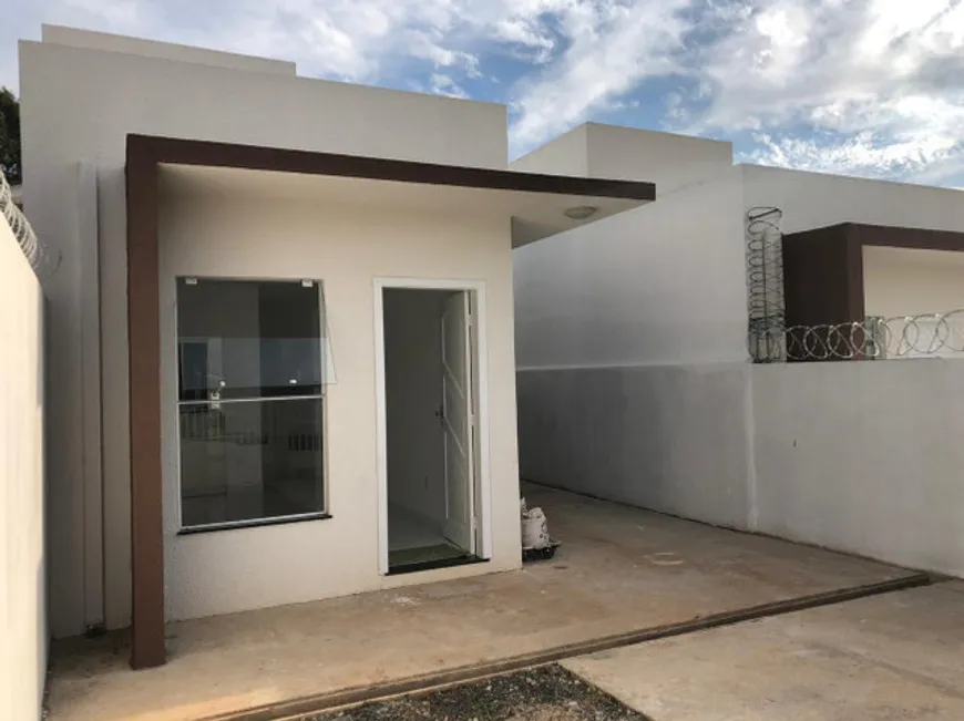 Foto 1 de Casa com 2 Quartos à venda, 72m² em Uvaranas, Ponta Grossa