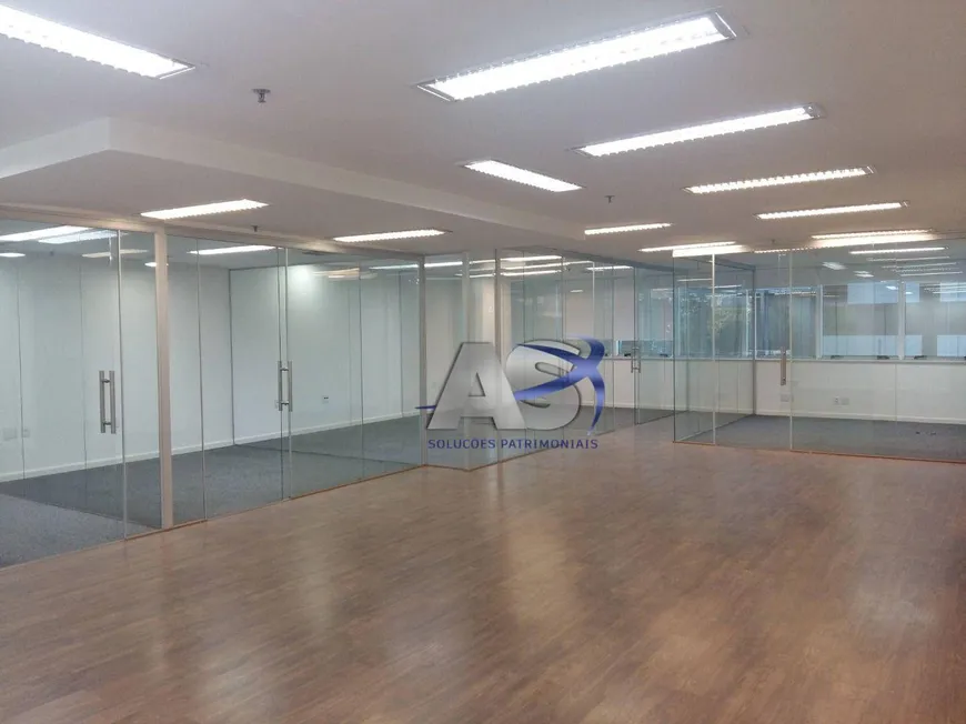 Foto 1 de Sala Comercial para alugar, 216m² em Vila Olímpia, São Paulo