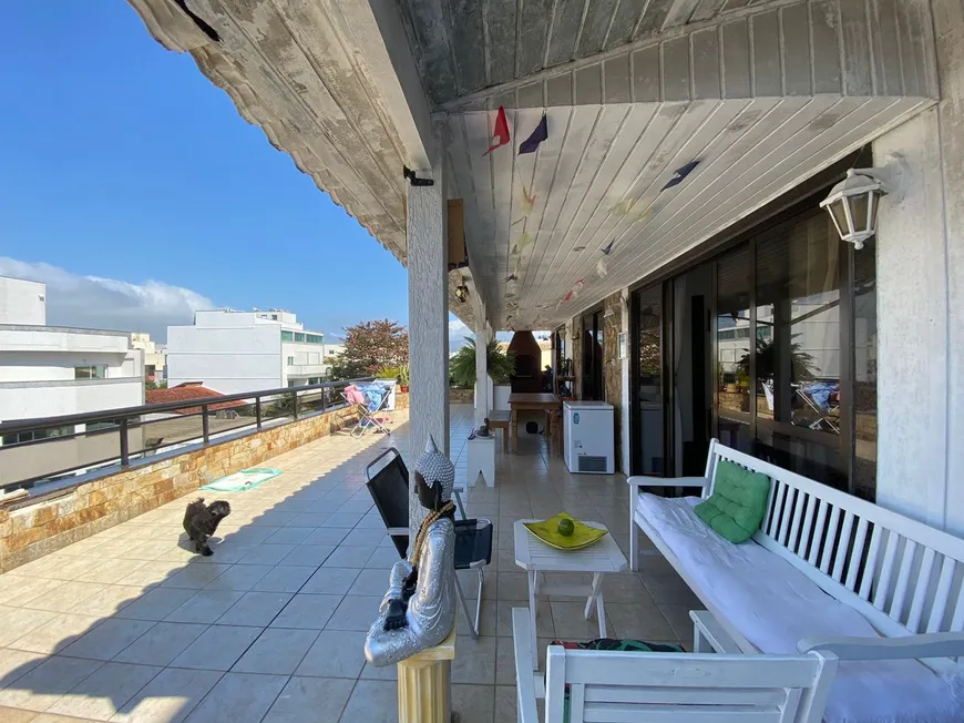 Foto 1 de Casa com 3 Quartos à venda, 234m² em Recreio Dos Bandeirantes, Rio de Janeiro