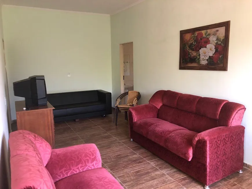 Foto 1 de Fazenda/Sítio com 4 Quartos à venda, 220m² em Zona Rural, Cássia