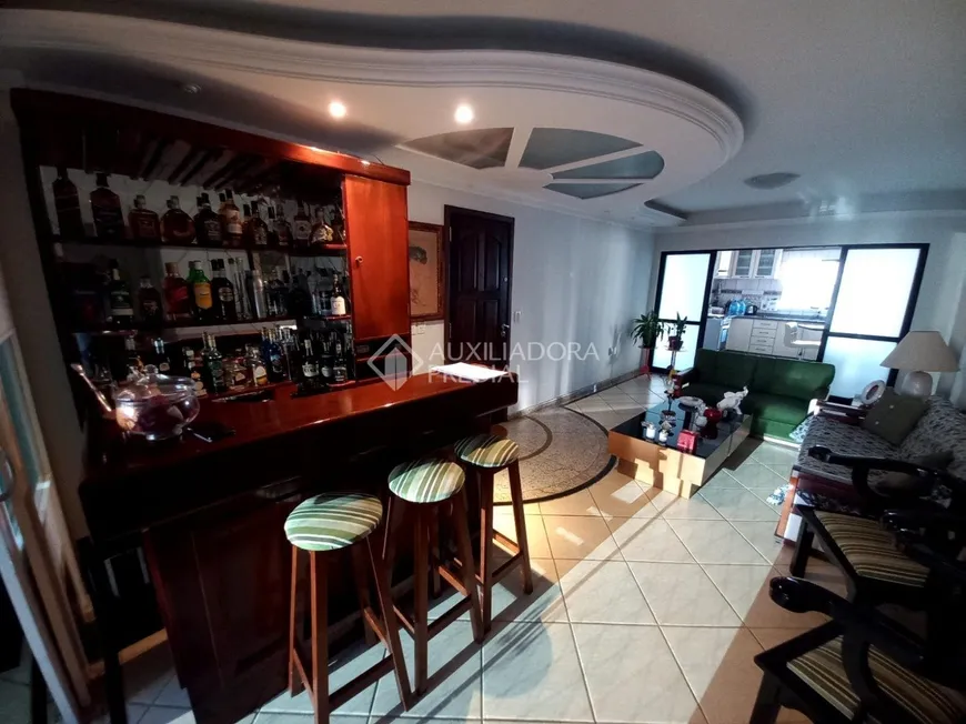 Foto 1 de Apartamento com 3 Quartos à venda, 223m² em Centro, Balneário Camboriú