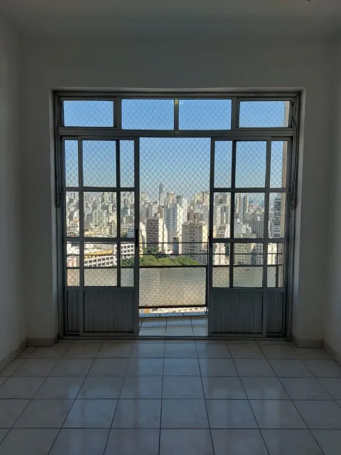 Foto 1 de Kitnet com 1 Quarto para alugar, 40m² em República, São Paulo