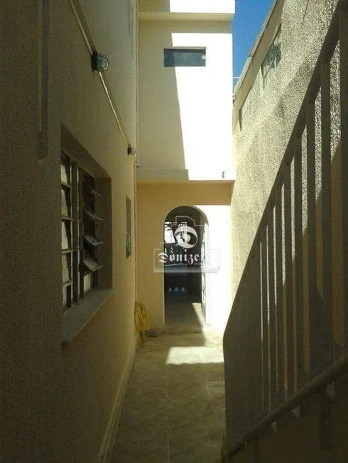 Foto 1 de Sobrado com 2 Quartos à venda, 132m² em Vila Eldizia, Santo André