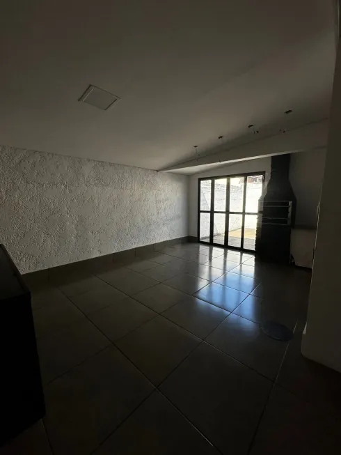 Foto 1 de Casa com 3 Quartos para alugar, 120m² em Jardim Nazareth, São José do Rio Preto