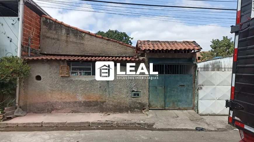 Foto 1 de Casa com 4 Quartos à venda, 150m² em Centro, Matias Barbosa