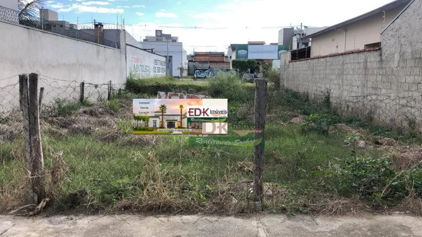 Foto 1 de Lote/Terreno à venda, 300m² em Residencial Portal da Mantiqueira, Taubaté