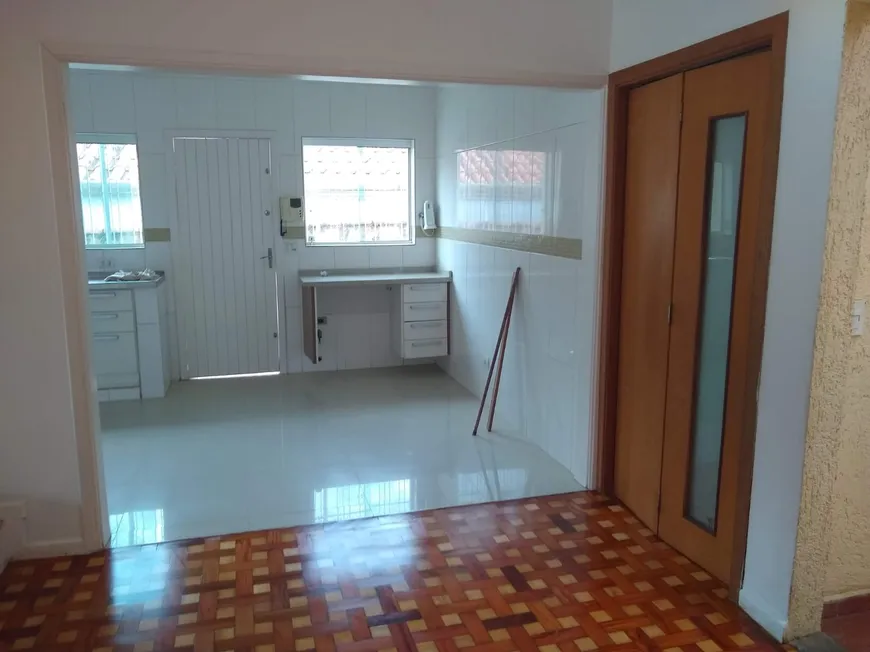 Foto 1 de Casa com 3 Quartos para alugar, 250m² em Vila Romana, São Paulo