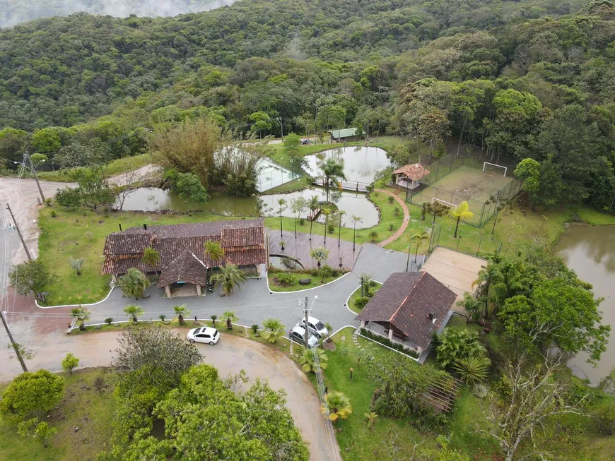 Foto 1 de Fazenda/Sítio à venda, 1794m² em Varginha, Santo Amaro da Imperatriz