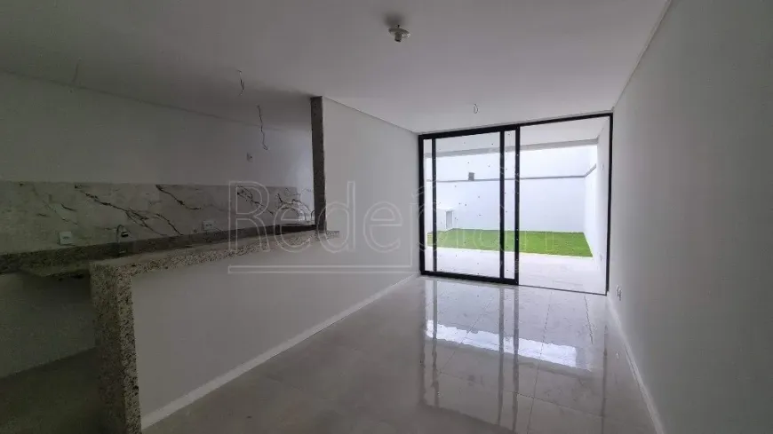 Foto 1 de Casa com 3 Quartos à venda, 174m² em Jardim Amália, Volta Redonda