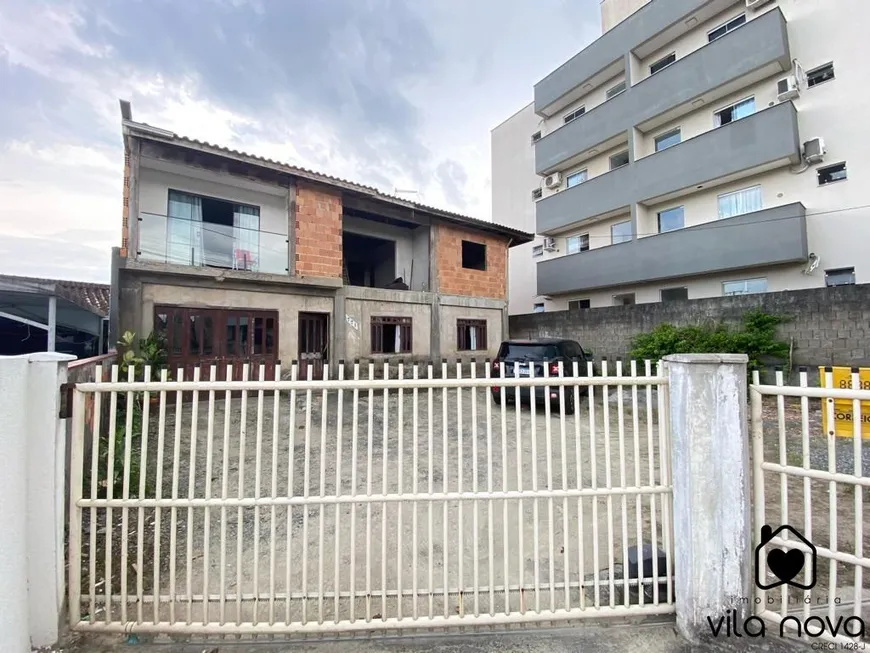 Foto 1 de Casa com 3 Quartos à venda, 240m² em Vila Nova, Joinville