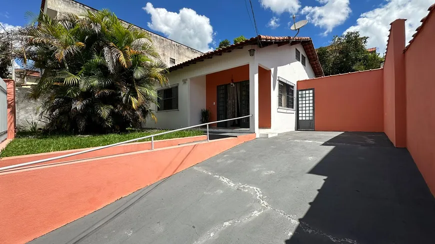 Foto 1 de Casa com 2 Quartos à venda, 99m² em Proximo Ao Centro, São Lourenço