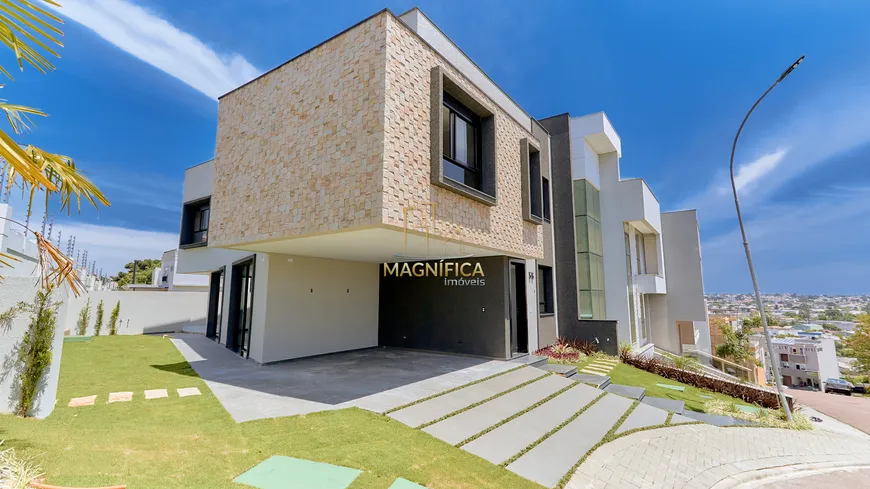 Foto 1 de Casa de Condomínio com 3 Quartos à venda, 226m² em Uberaba, Curitiba