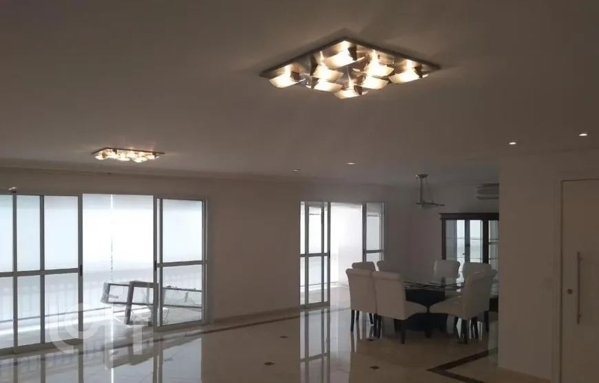 Foto 1 de Apartamento com 3 Quartos à venda, 212m² em Vila Nova Conceição, São Paulo