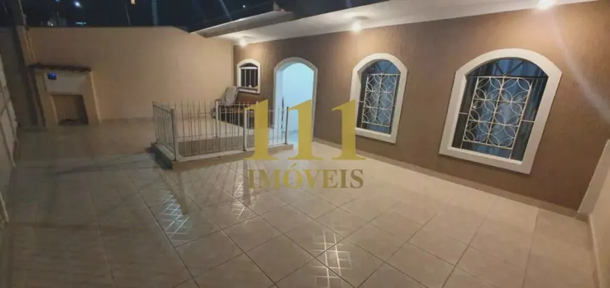 Foto 1 de Casa com 3 Quartos à venda, 185m² em Monte Castelo, São José dos Campos