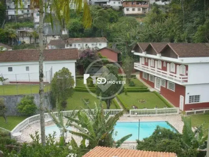 Foto 1 de Casa com 7 Quartos à venda, 264m² em Granja Guarani, Teresópolis