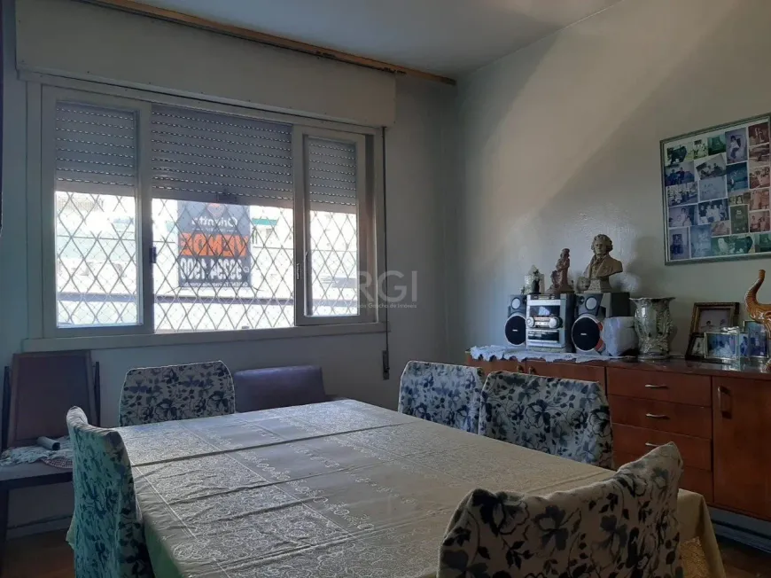 Foto 1 de Apartamento com 2 Quartos à venda, 66m² em Santa Cecília, Porto Alegre