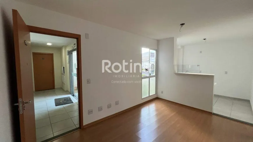 Foto 1 de Apartamento com 2 Quartos à venda, 48m² em Jardim Patrícia, Uberlândia