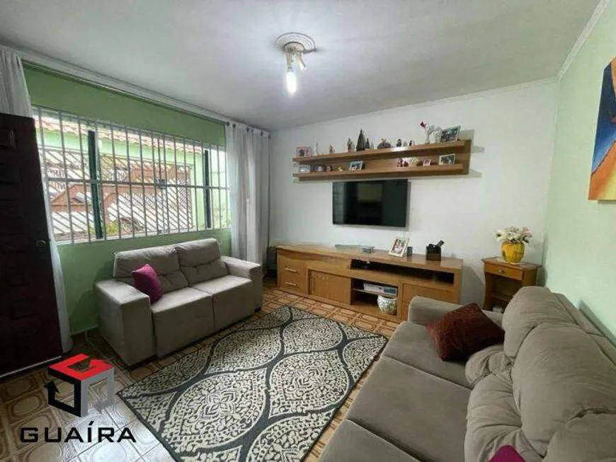 Foto 1 de Casa com 2 Quartos à venda, 130m² em Vila Pires, Santo André