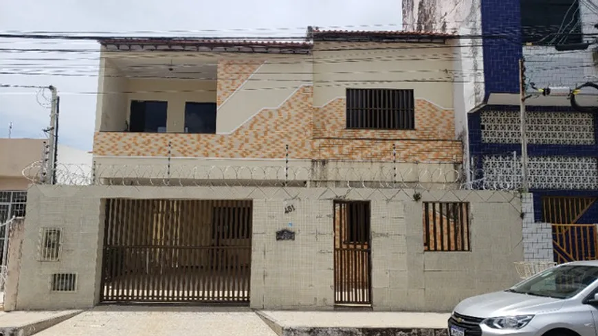 Foto 1 de Casa com 5 Quartos à venda, 350m² em Getúlio Vargas, Aracaju