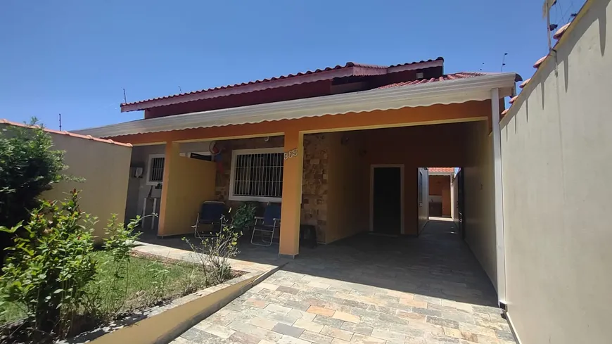 Foto 1 de Casa com 4 Quartos à venda, 178m² em Balneario Casa Blanca , Peruíbe