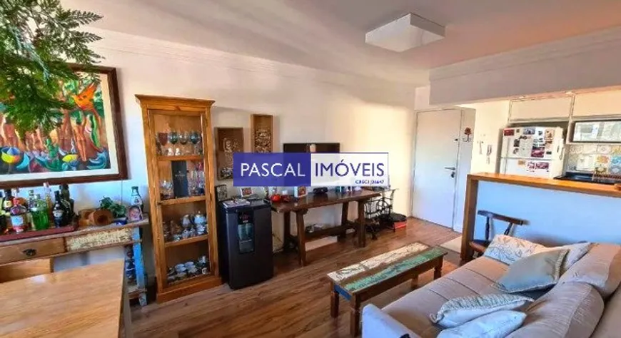 Foto 1 de Apartamento com 2 Quartos à venda, 60m² em Campo Belo, São Paulo