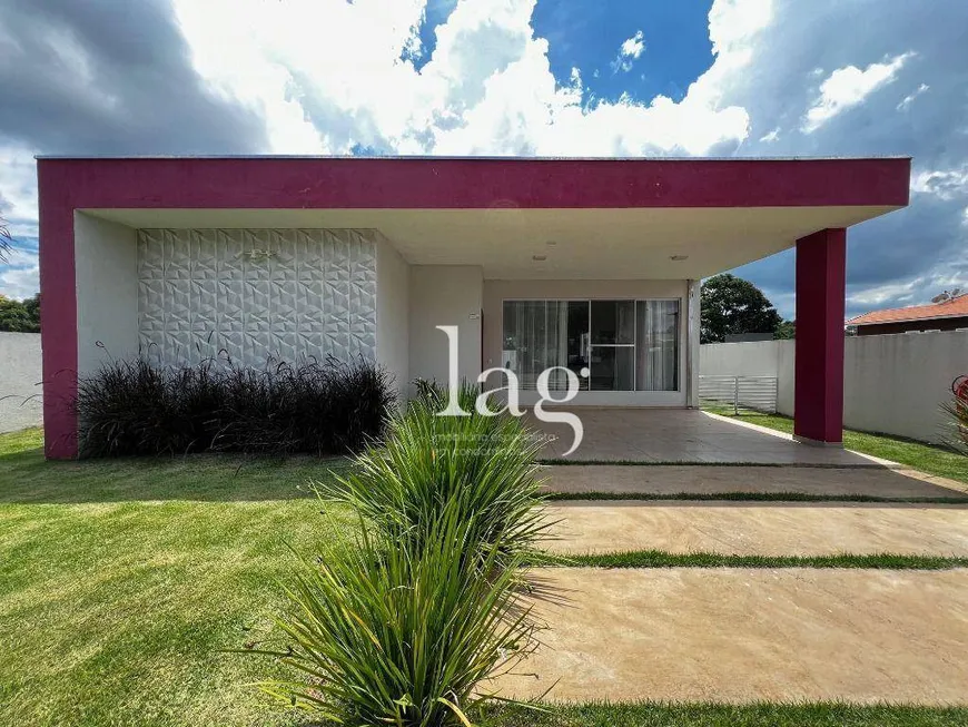 Foto 1 de Casa de Condomínio com 3 Quartos à venda, 191m² em , Porangaba