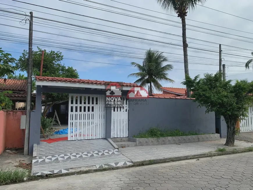 Foto 1 de Casa com 4 Quartos à venda, 260m² em Jardim Britânia, Caraguatatuba