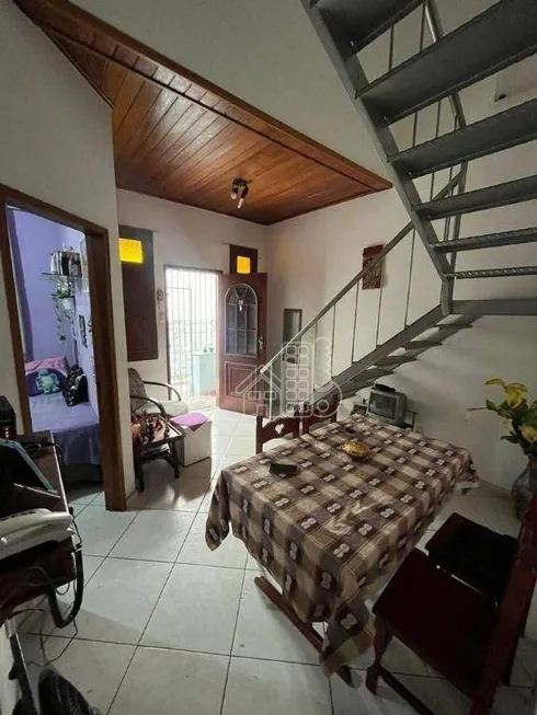 Foto 1 de Casa com 2 Quartos à venda, 110m² em São Lourenço, Niterói