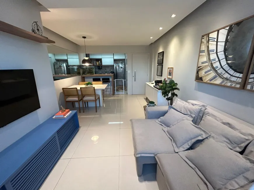 Foto 1 de Apartamento com 2 Quartos à venda, 76m² em Cardeal Da Silva, Salvador