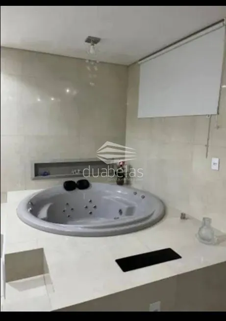 Foto 1 de Casa com 3 Quartos à venda, 219m² em Parque Residencial Flamboyant, São José dos Campos