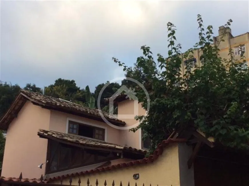 Foto 1 de Casa com 3 Quartos à venda, 118m² em Pitangueiras, Rio de Janeiro