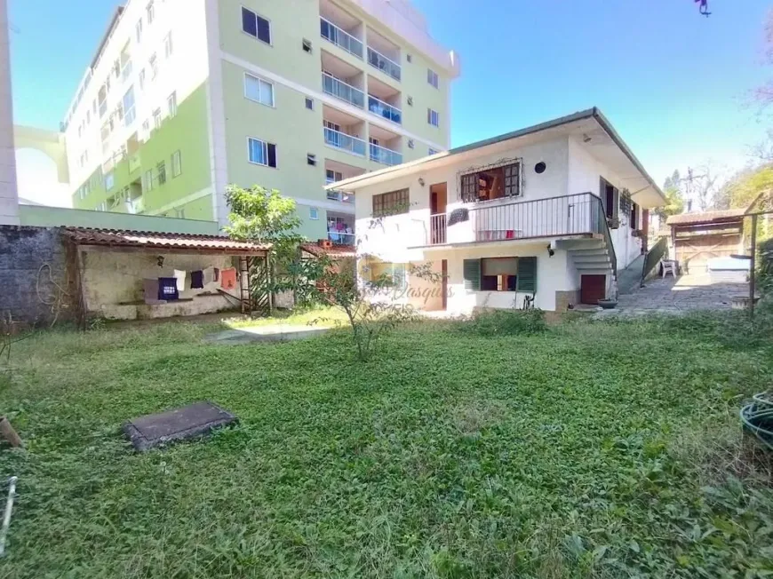 Foto 1 de Casa com 4 Quartos à venda, 450m² em Alto, Teresópolis