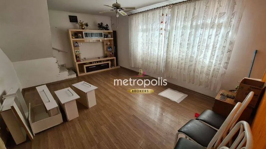 Foto 1 de Sobrado com 3 Quartos à venda, 240m² em Oswaldo Cruz, São Caetano do Sul