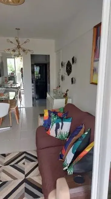 Foto 1 de Apartamento com 3 Quartos à venda, 80m² em Pituaçu, Salvador