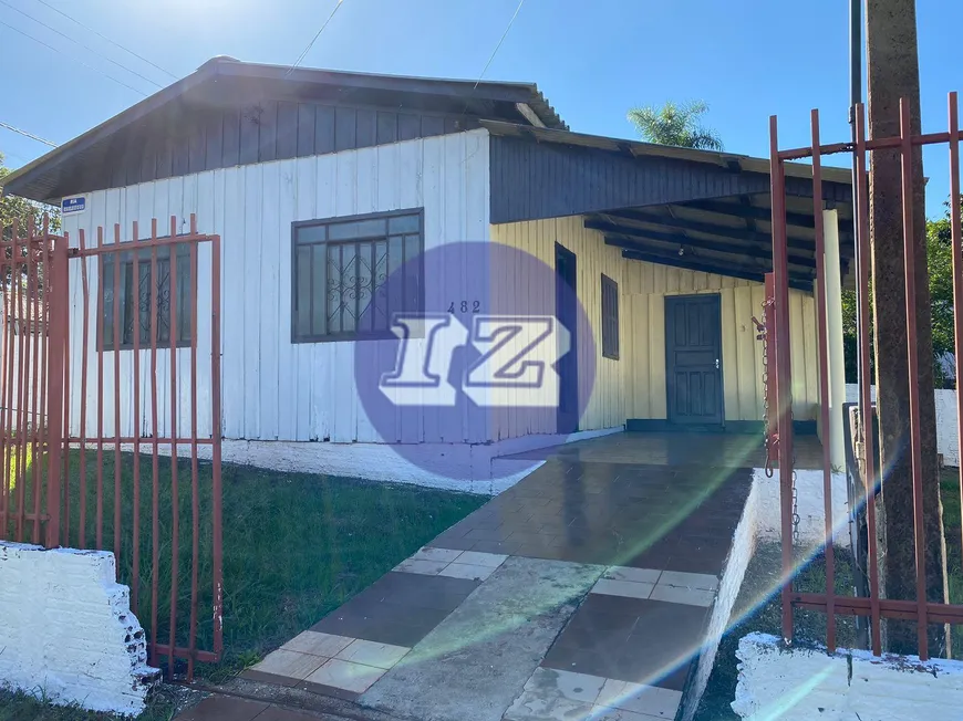 Foto 1 de Casa com 2 Quartos para alugar, 71m² em Maria Luíza, Cascavel