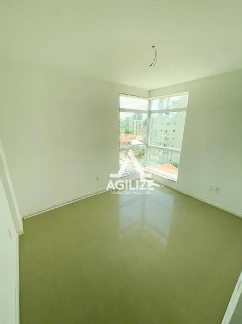 Foto 1 de Apartamento com 2 Quartos à venda, 81m² em Cavaleiros, Macaé