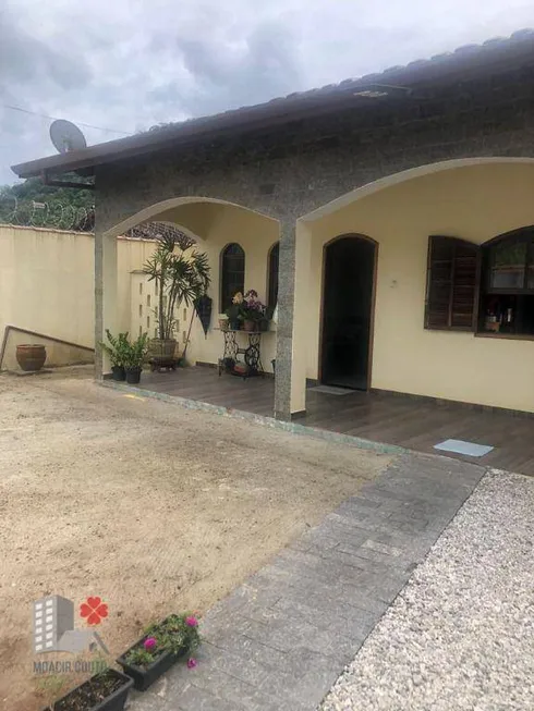Foto 1 de Casa com 2 Quartos à venda, 120m² em Mato Dentro, Ubatuba