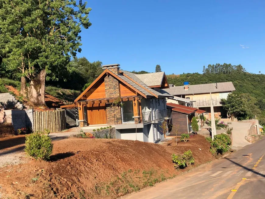 Foto 1 de Casa com 2 Quartos à venda, 182m² em Varzea Grande, Gramado