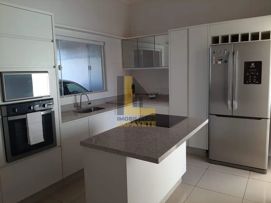 Foto 1 de Casa com 2 Quartos à venda, 90m² em Residencial Luzia Polotto, São José do Rio Preto